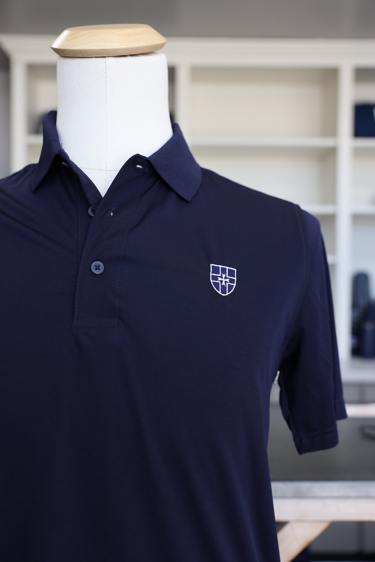 Performance Polo w/ Crest